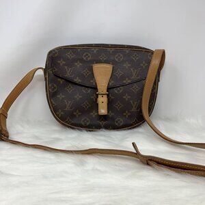 341 Pre Owned Authentic Louis Vuitton Monogram Juene Fille Crossbody Bag TH1900